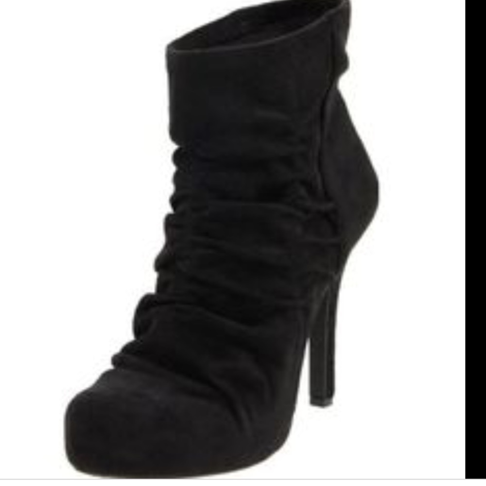 ❤️🔥NEW BCBG Black Stretch Booties 8.5 🔥❤️